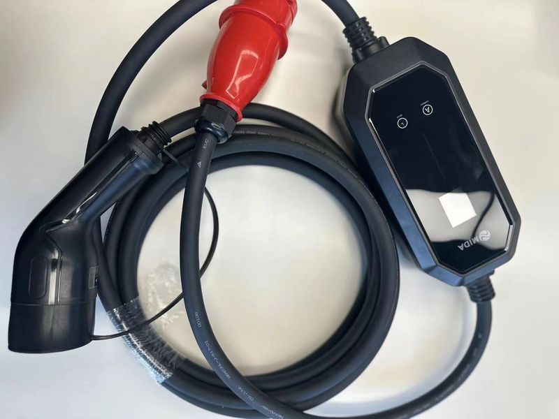 Портативний зарядний пристрій MIDA MD-PE-T11 (Type 2, 11kW, 16A, 5 м) mida-md-pe-t11-11kw-type-2 фото